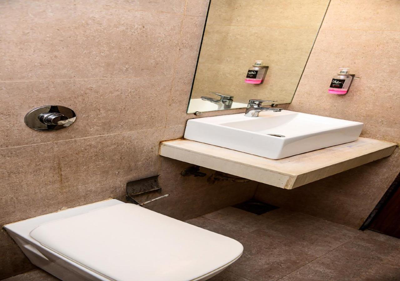 מומביי Hotel Bkc Inn - Near Trade Center, Visa Consulate מראה חיצוני תמונה