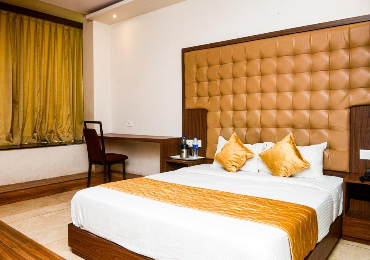 מומביי Hotel Bkc Inn - Near Trade Center, Visa Consulate מראה חיצוני תמונה