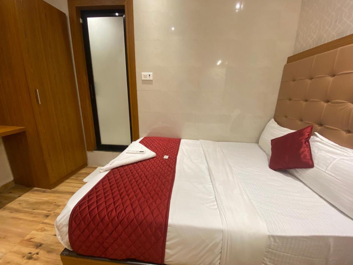 מומביי Hotel Bkc Inn - Near Trade Center, Visa Consulate מראה חיצוני תמונה