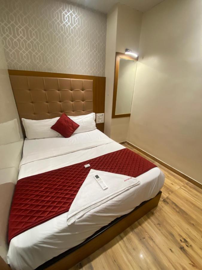מומביי Hotel Bkc Inn - Near Trade Center, Visa Consulate מראה חיצוני תמונה