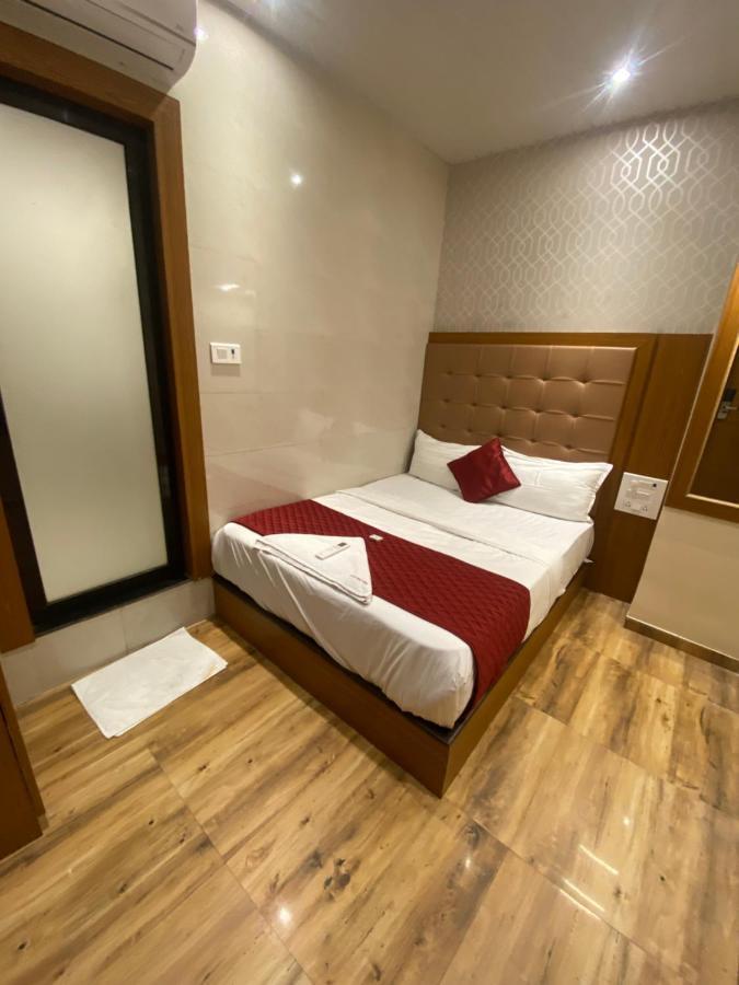מומביי Hotel Bkc Inn - Near Trade Center, Visa Consulate מראה חיצוני תמונה
