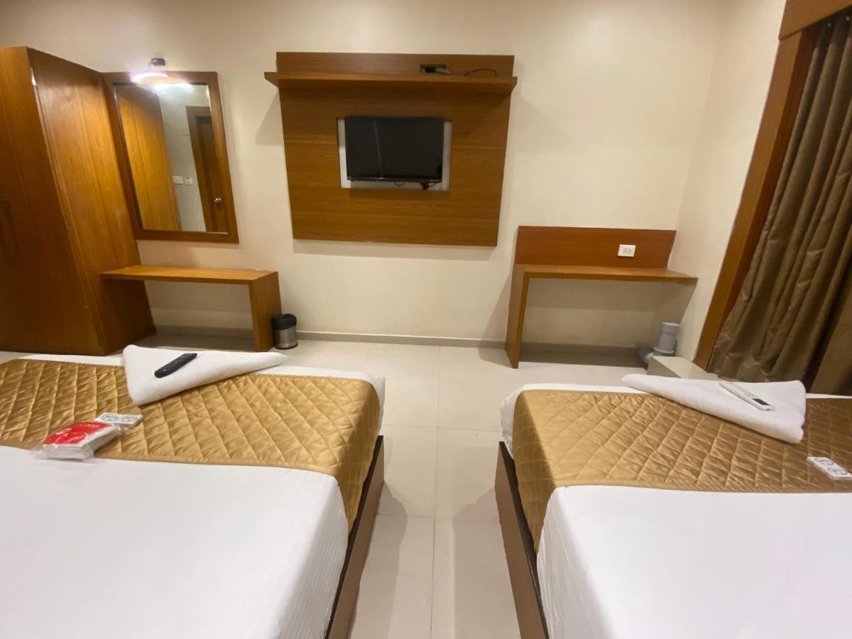 מומביי Hotel Bkc Inn - Near Trade Center, Visa Consulate מראה חיצוני תמונה