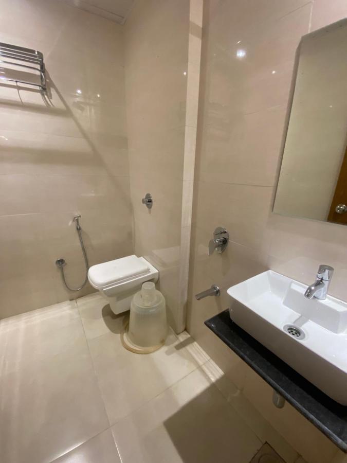 מומביי Hotel Bkc Inn - Near Trade Center, Visa Consulate מראה חיצוני תמונה
