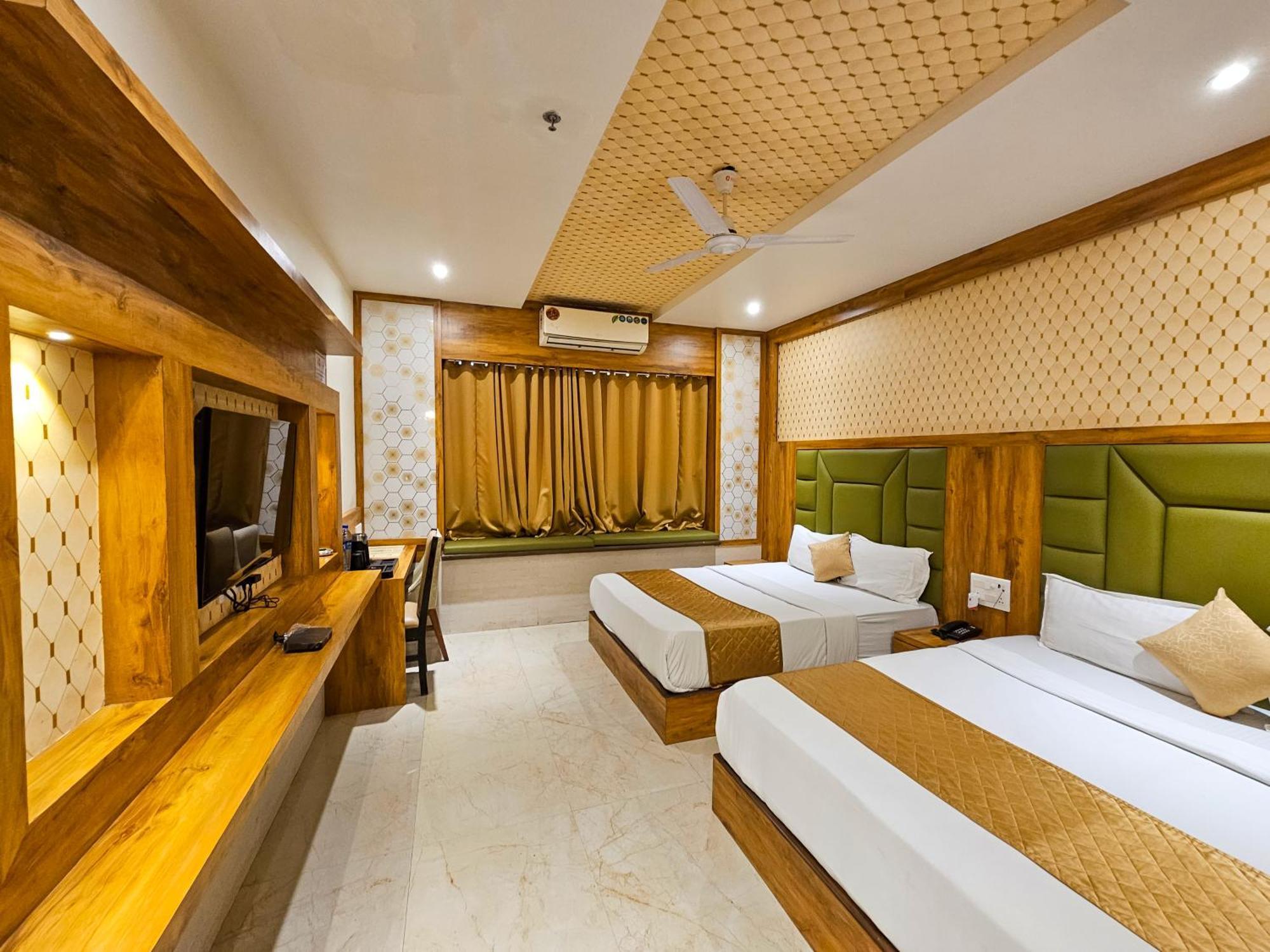 מומביי Hotel Bkc Inn - Near Trade Center, Visa Consulate מראה חיצוני תמונה