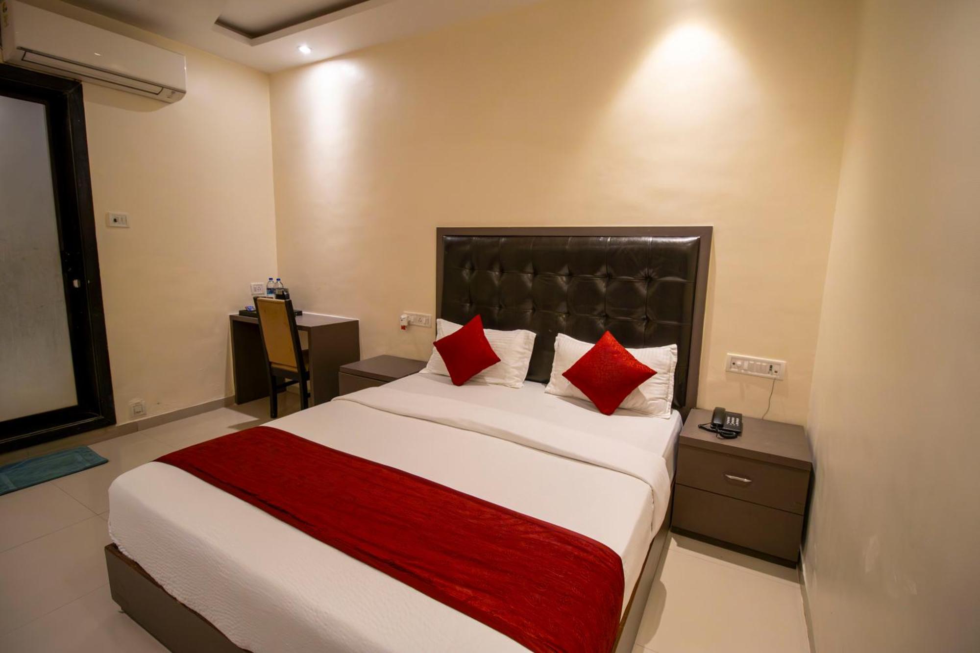 מומביי Hotel Bkc Inn - Near Trade Center, Visa Consulate מראה חיצוני תמונה