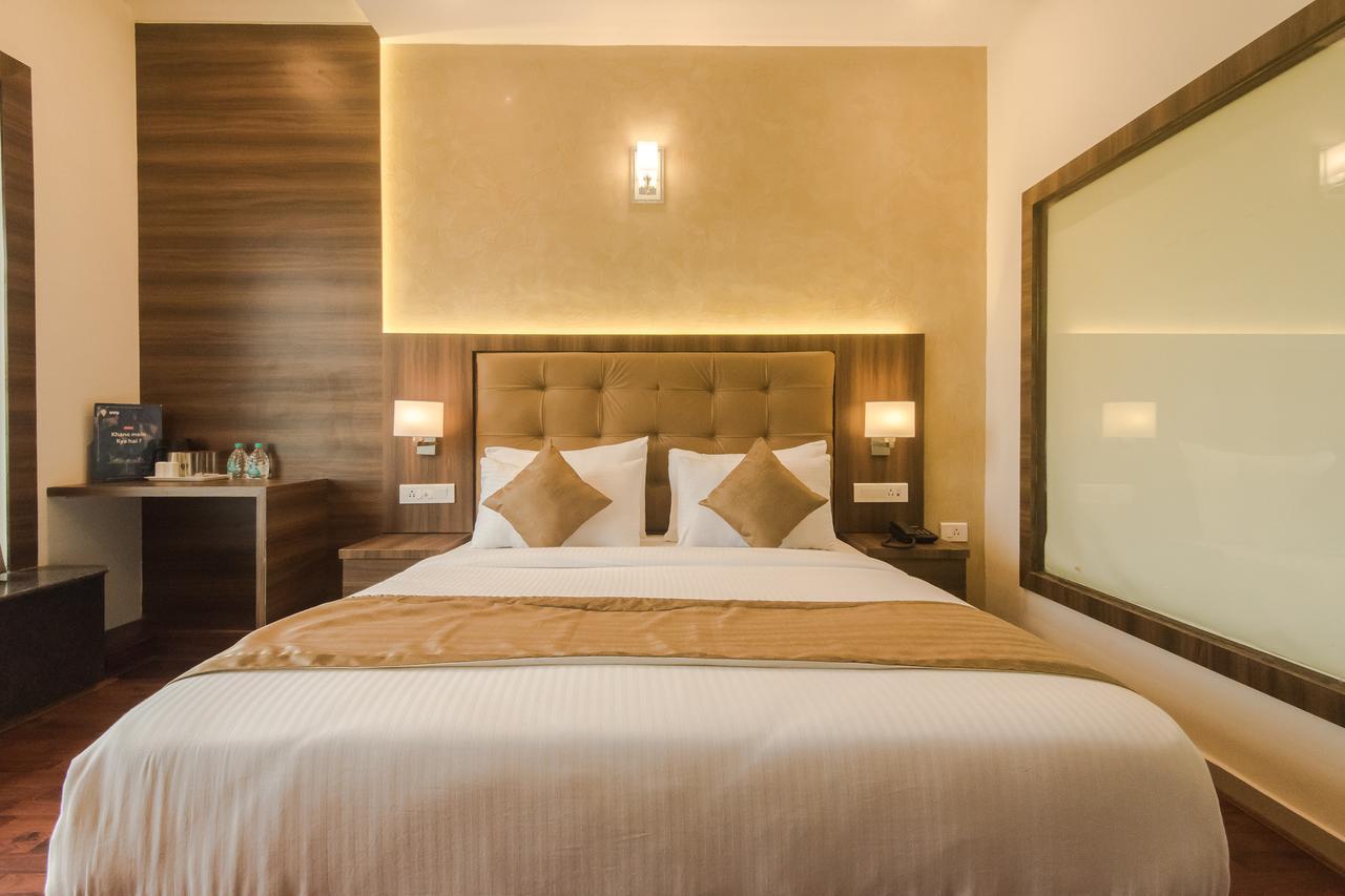 מומביי Hotel Bkc Inn - Near Trade Center, Visa Consulate מראה חיצוני תמונה