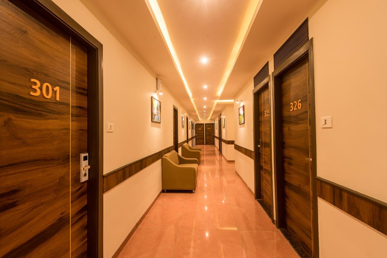 מומביי Hotel Bkc Inn - Near Trade Center, Visa Consulate מראה חיצוני תמונה